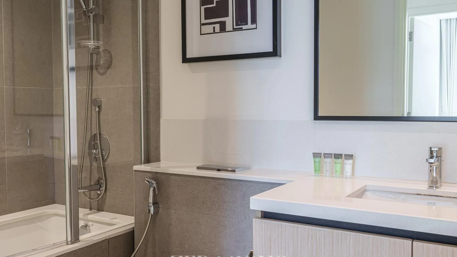Zed Living - 2 Bedroom Next To Burj Khalifa - Burj Crown Dubai 0*,  United Arab Emirates